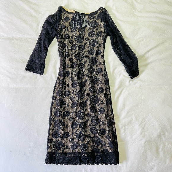 Sexy Lace Open Back Dress - Picture 1 of 5